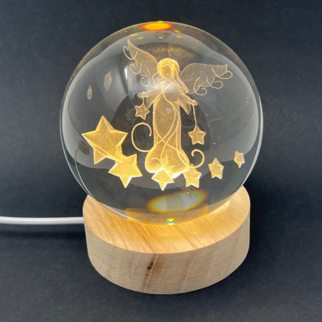SFERA DI VETRO CON LED E BASE IN LEGNO “ANGELO”