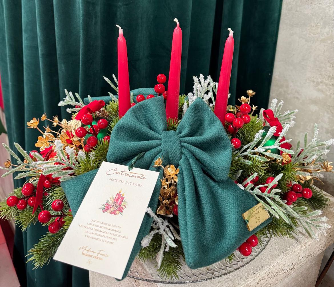 Centrotavola verde festività in tavola