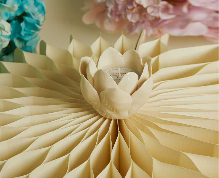 Bomboniera Claraluna 2026 candela ninfea bianca