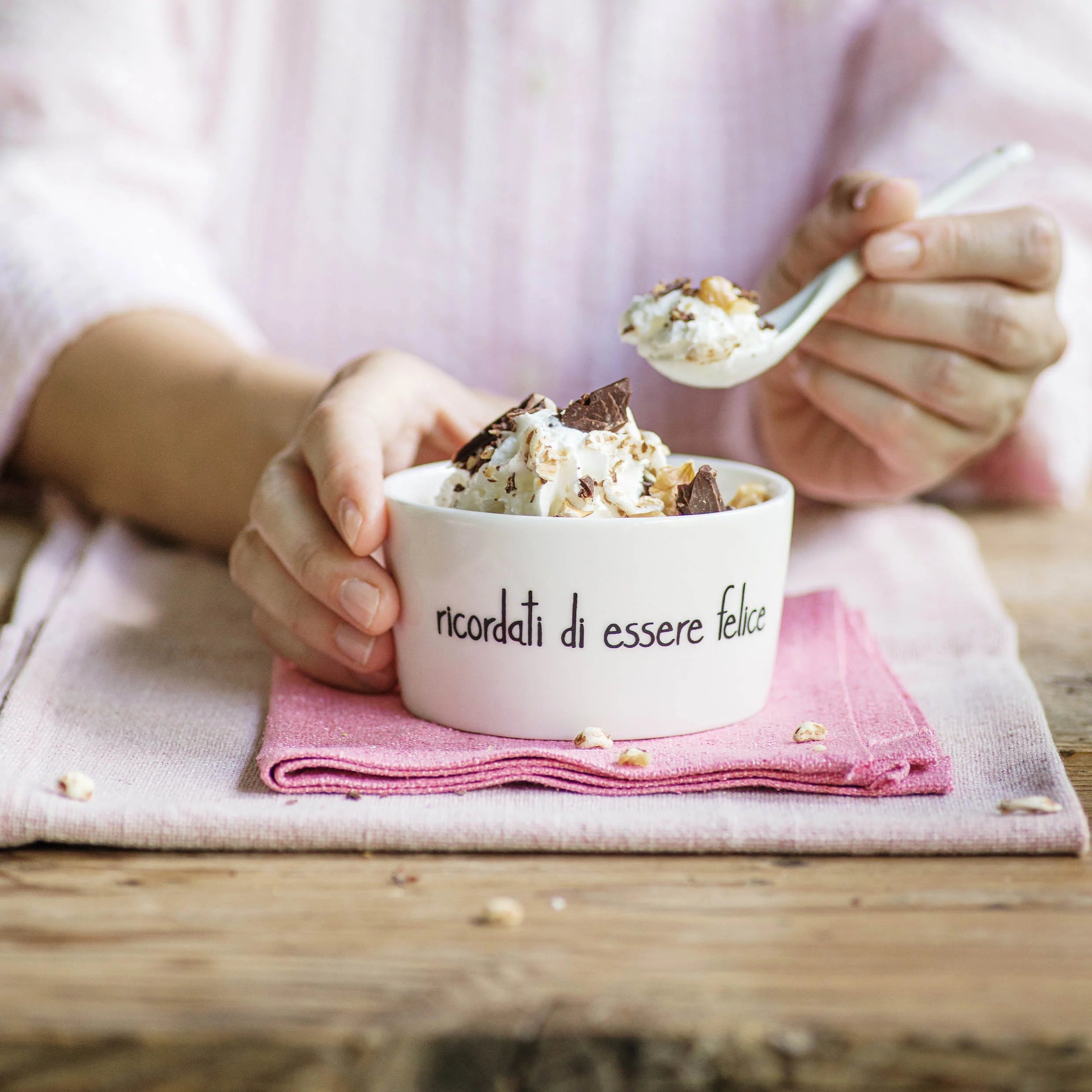 Set 2 Coppette in gres Ricordati di essere felice