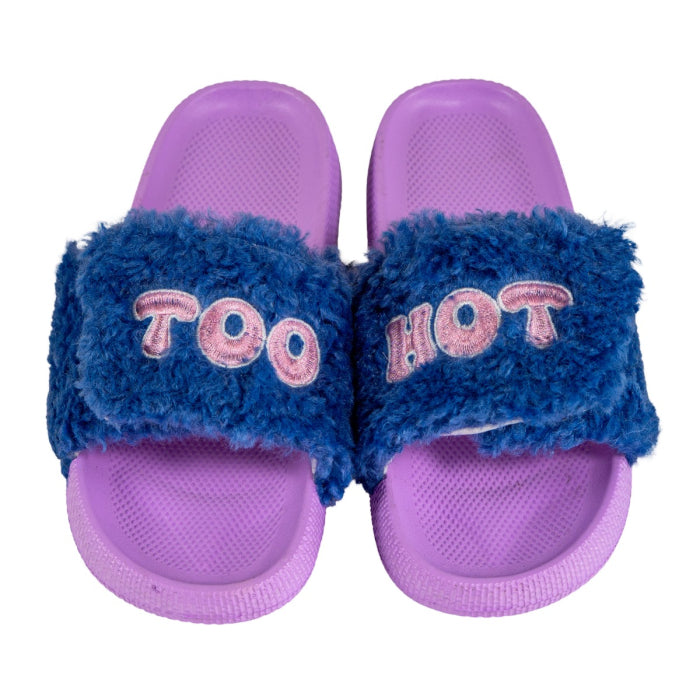 Ciabatte con strap. Decorazione "Too hot".